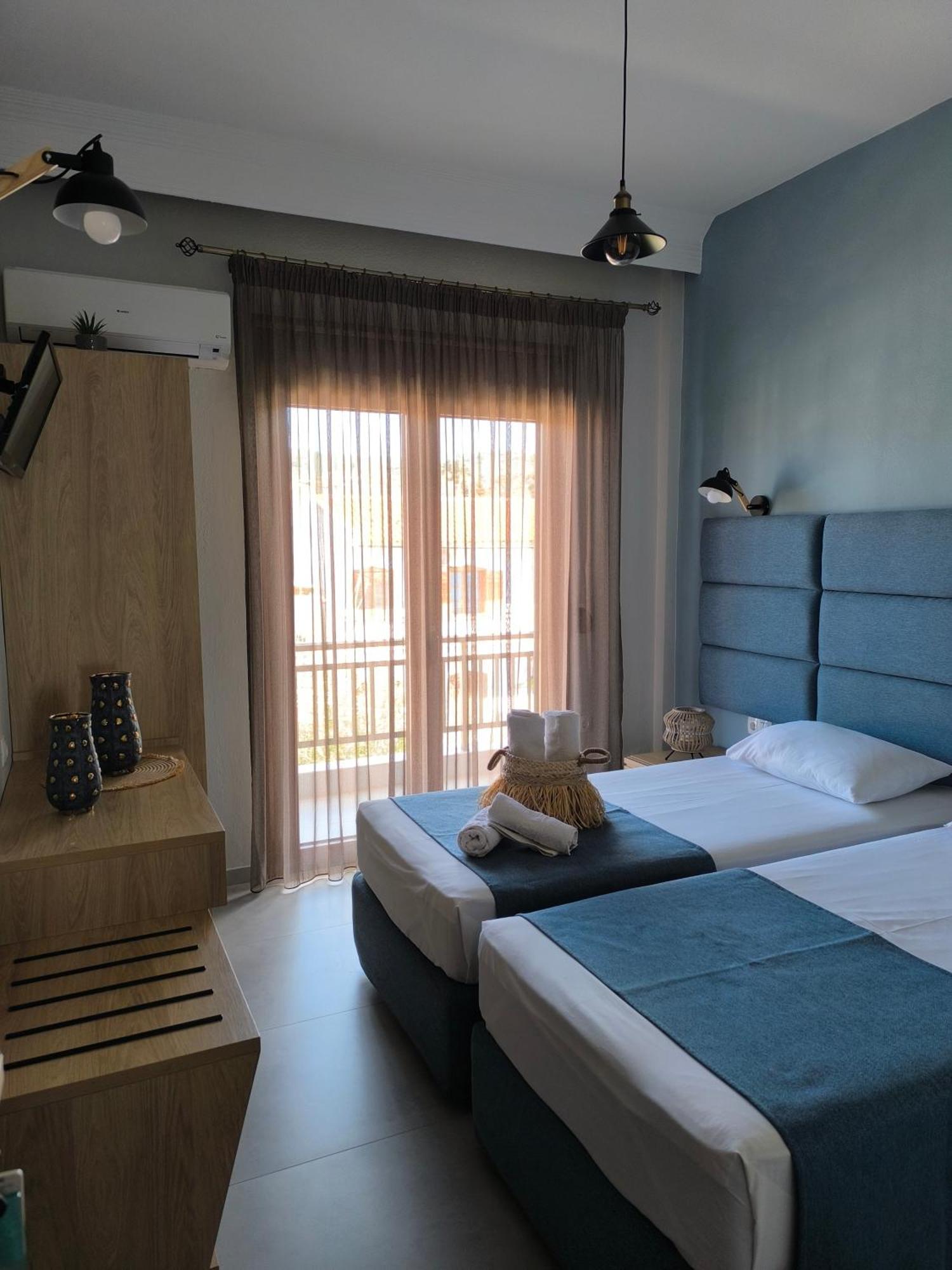 Maria Rooms To Let 오라누폴리 외부 사진