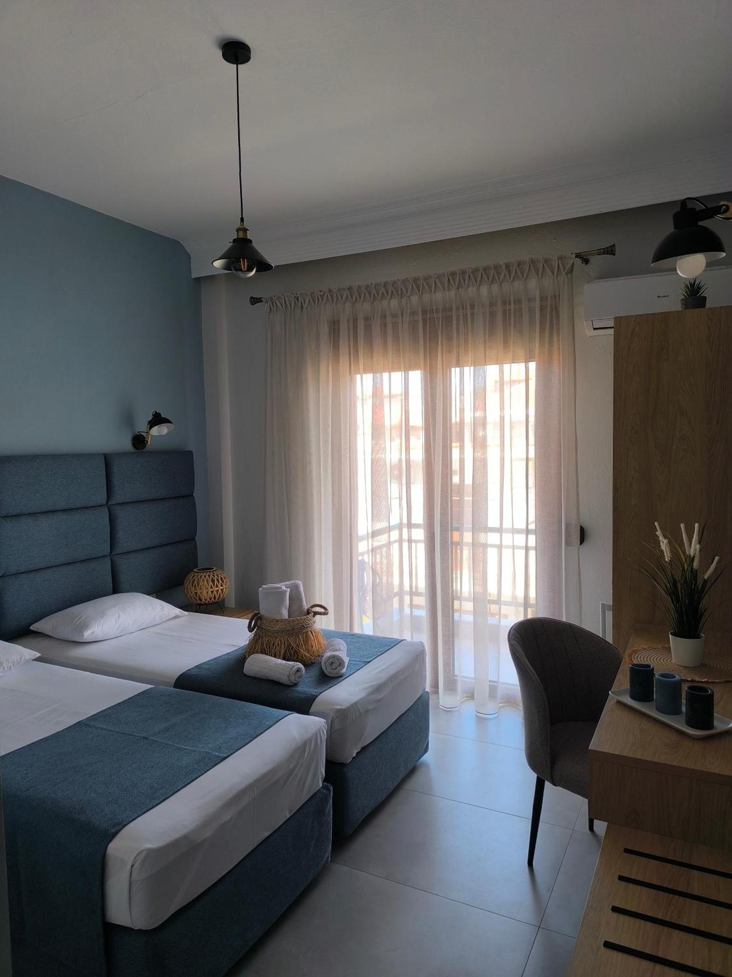 Maria Rooms To Let 오라누폴리 외부 사진